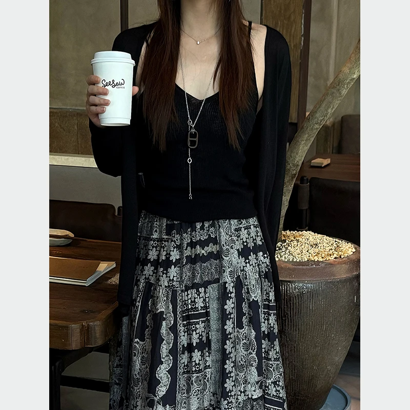 YIYI-【薄雾】水溶羊毛吊带夏季清凉V领吊带显瘦针织背心252DD001