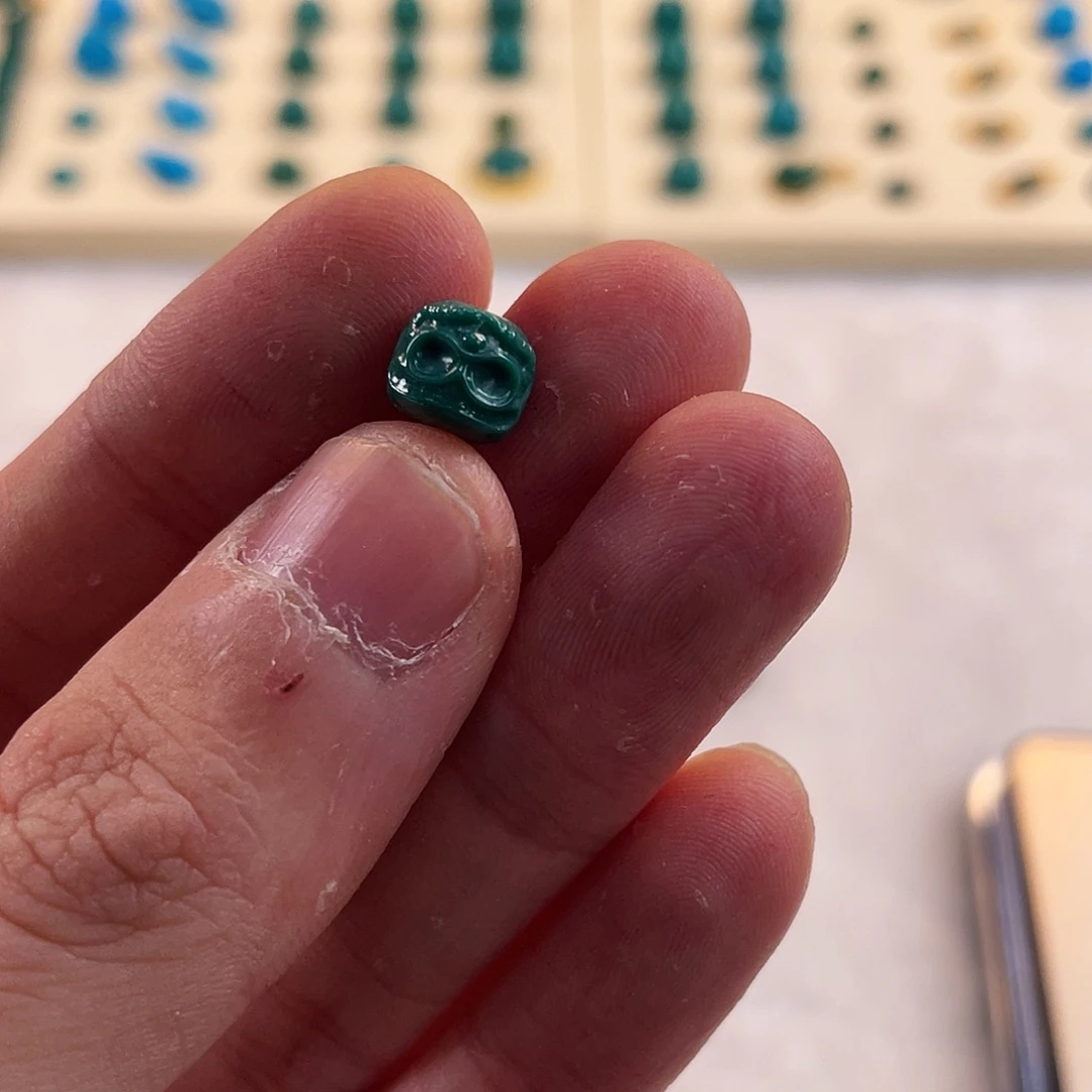 绿松石未镶嵌耳饰