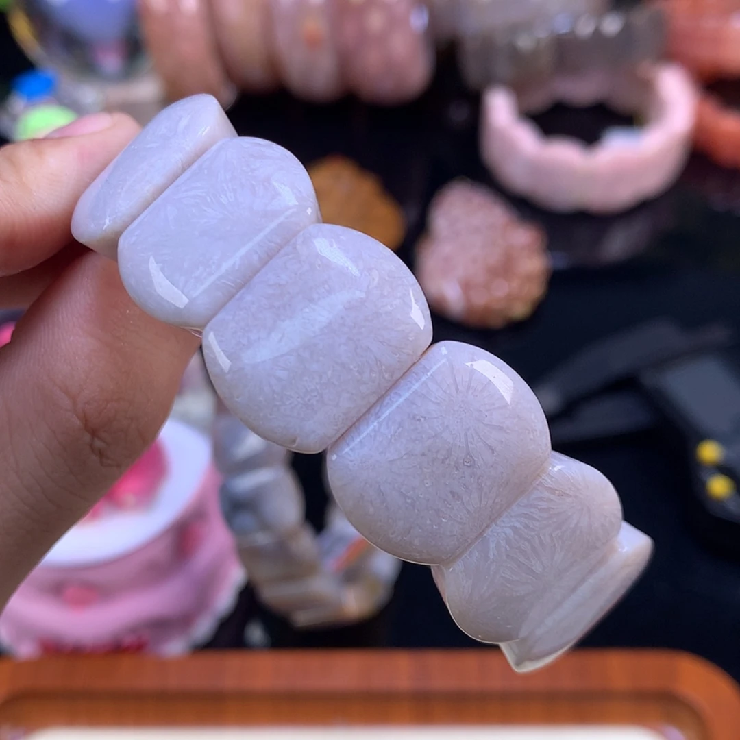 【闪购商品】颈饰合金硅化珊瑚(珊瑚玉)简*单