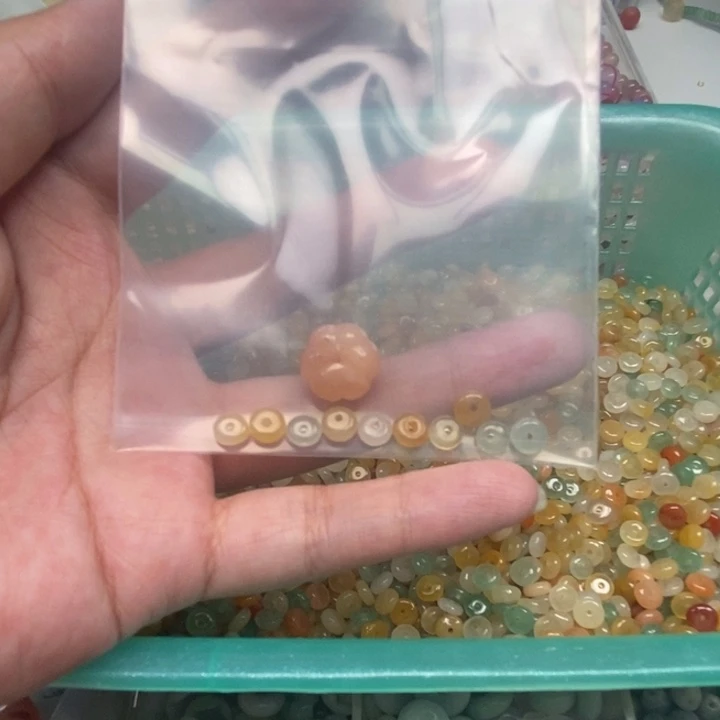 梦***。玛瑙/玉髓未镶嵌珠宝半成品