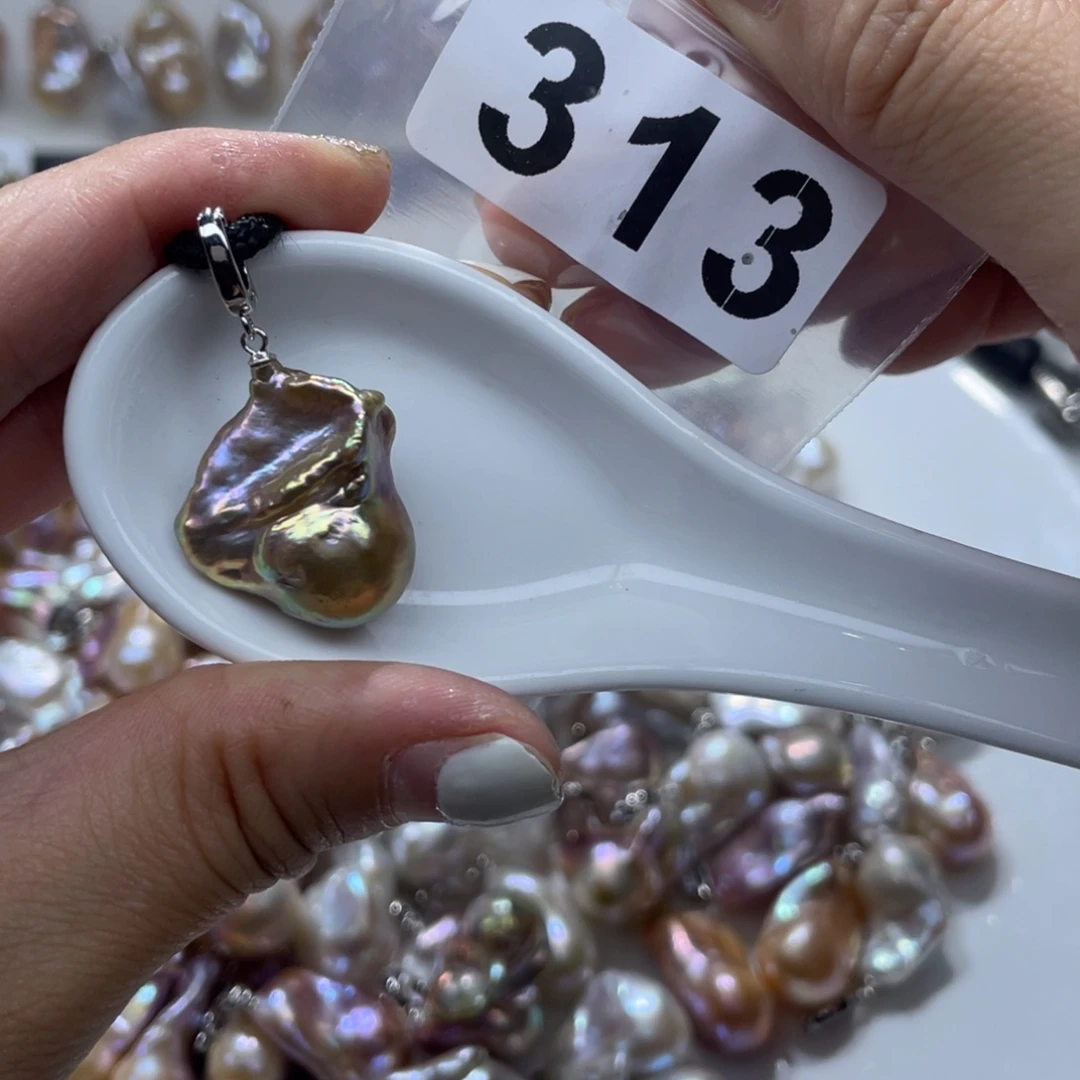 淡水珍珠银S925镶嵌颈饰