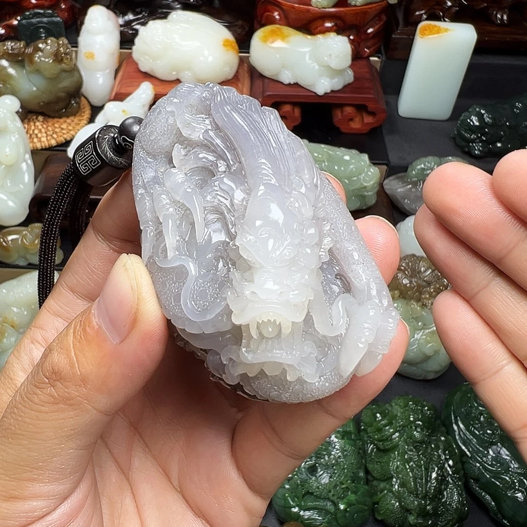 和田玉未镶嵌把件