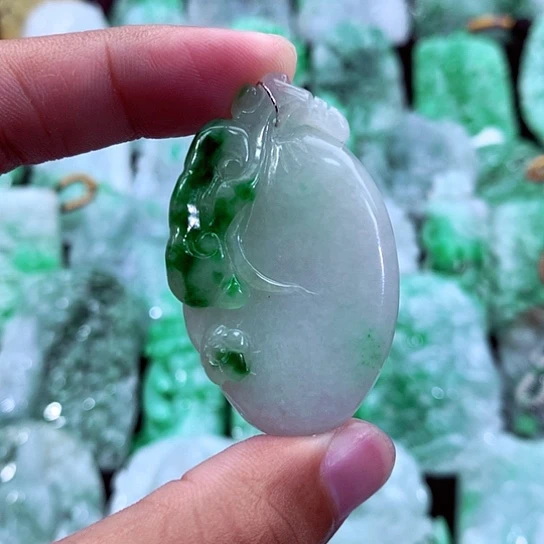 吊坠(不含链)未镶嵌翡翠