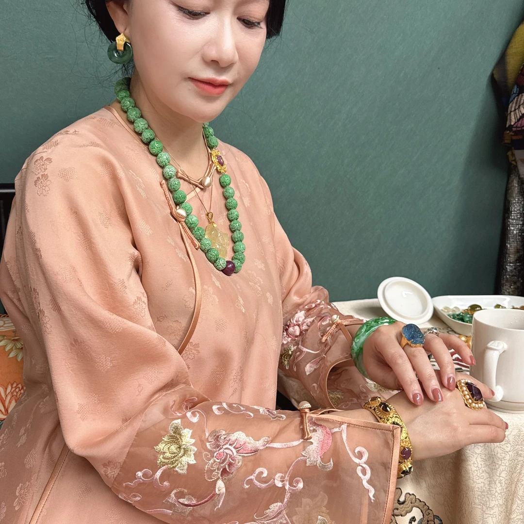 【云裳溪2025｜4月杭州 新款】国风肉粉色刺绣连衣裙