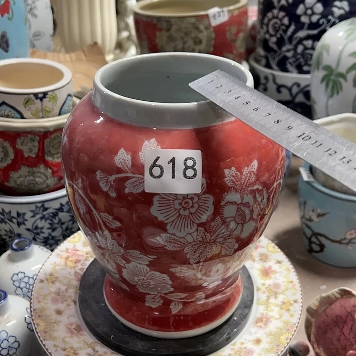 瓷片瑕。。。。。。。。。。。。。