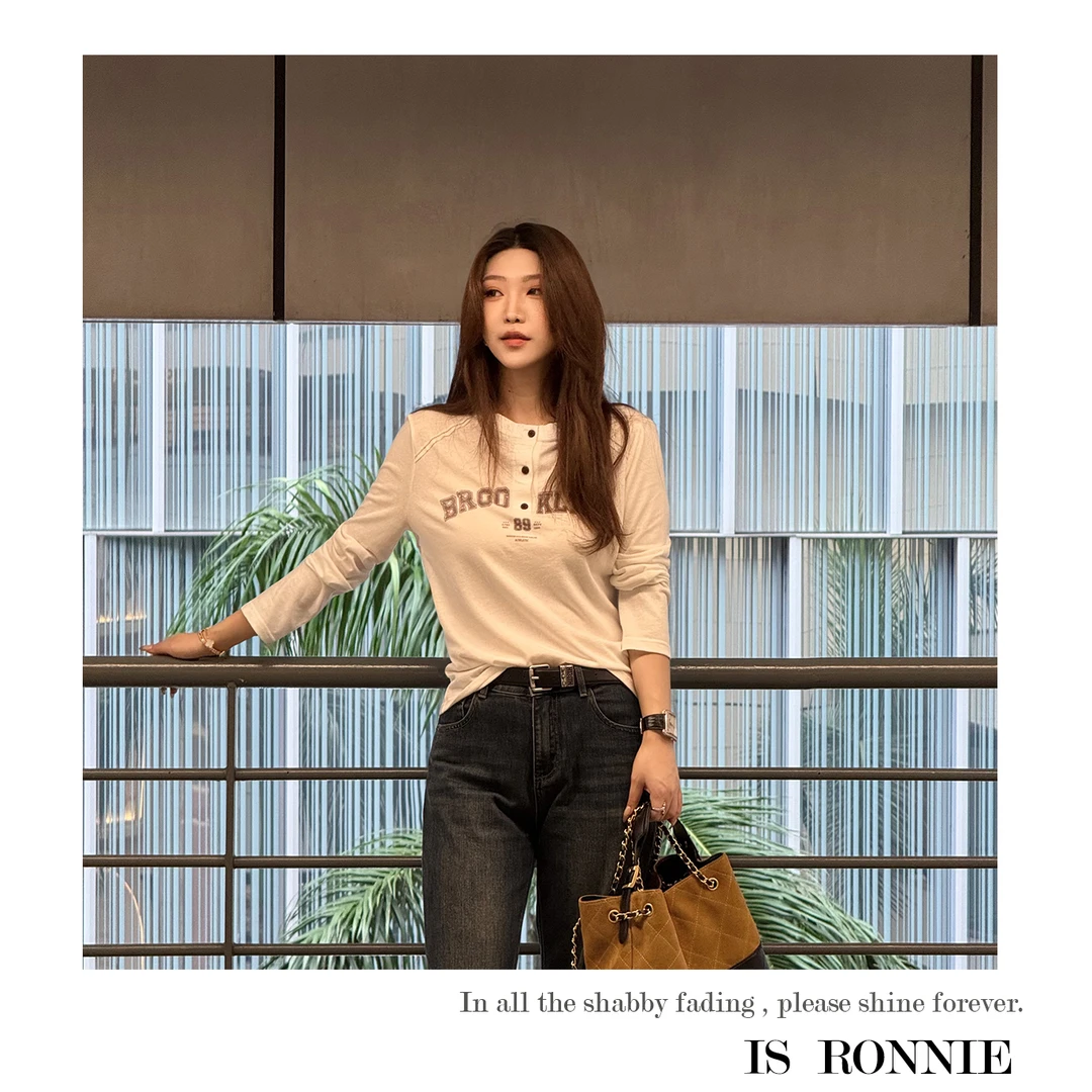 Is Ronnie【布鲁克林】美式复古插肩设计显瘦正肩长袖T恤女GC588118