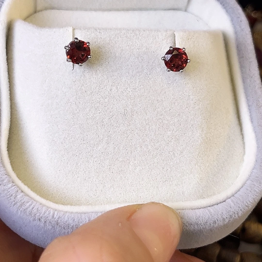 和田玉未镶嵌车挂