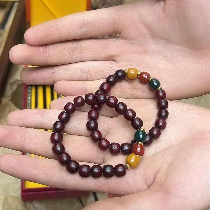 大叶紫檀（黑酸枝木类）