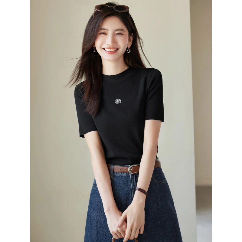 黑色冰丝针织短袖T恤女2025新款夏季薄款高级感气质修身正肩上衣