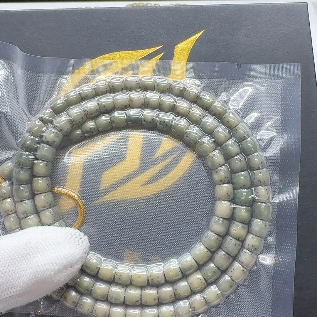 王****星月菩提吊坠128梵天绿冰糖大眼睛通体6左右108 一物一图