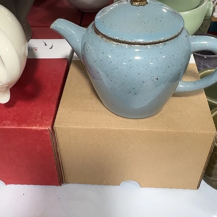 主人杯一个，瓷。。。