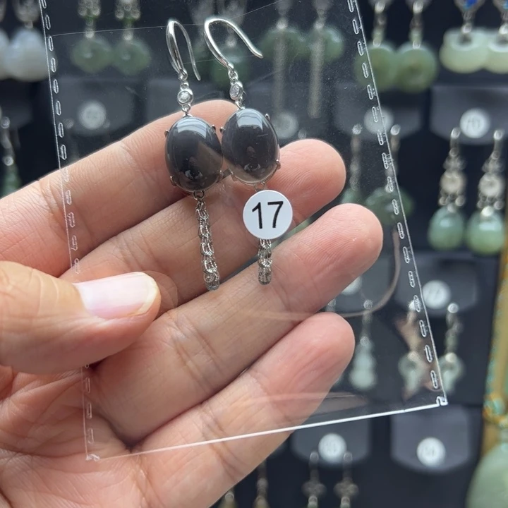 喵***酱和田玉银S925镶嵌耳饰