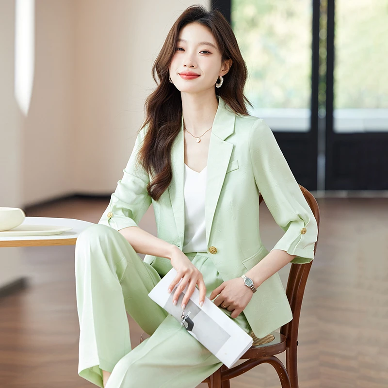 绿色西装外套女设计感小众休闲正装2025新款七分袖高级感薄款洋气
