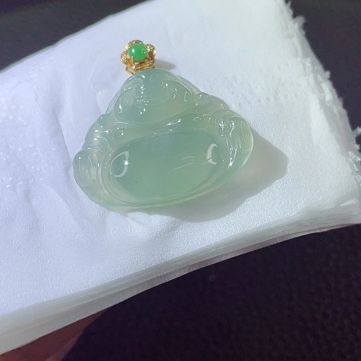 翡翠颈饰18K金镶嵌翡翠