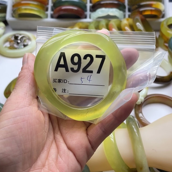未镶嵌蛇纹石玉手镯美****α