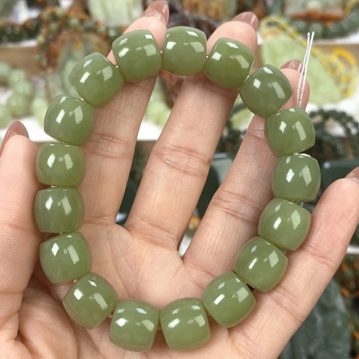 【闪购商品】透闪石质玉手串未镶嵌?**風