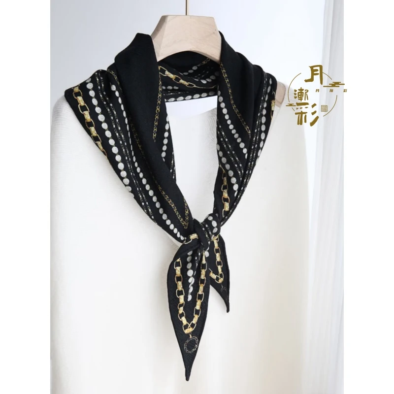 嘉伯利尔丝毛菱形巾 小香肌理感真丝羊毛围巾