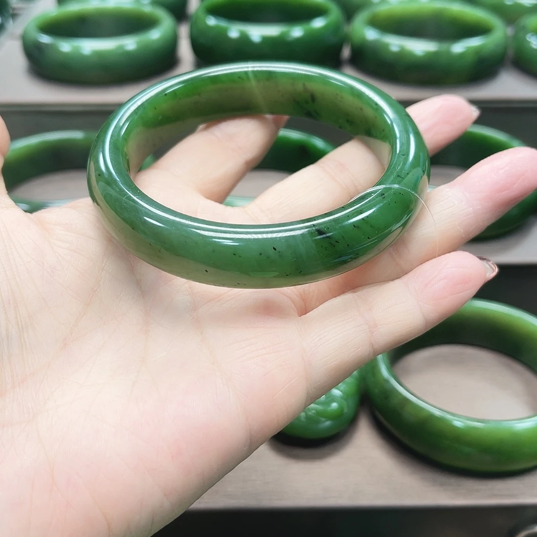 和田玉（糖玉）未镶嵌手镯