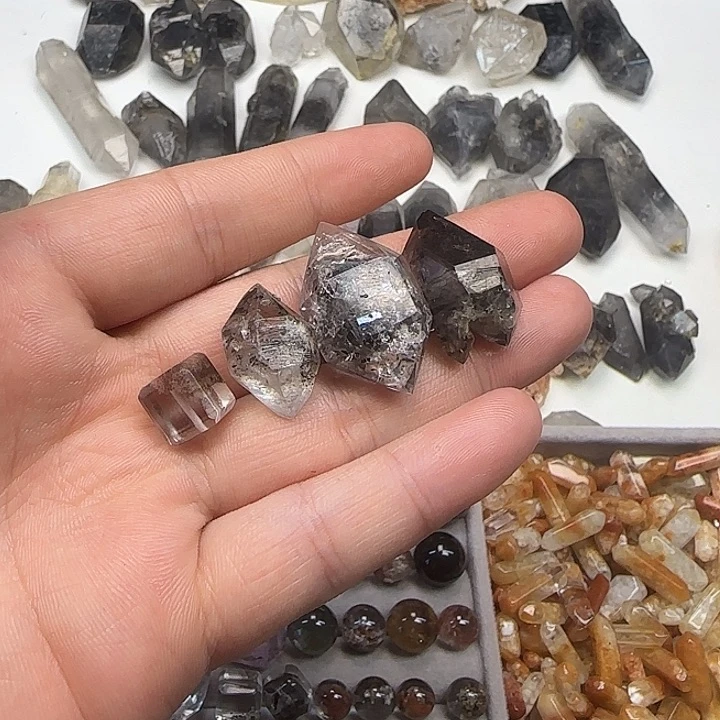 ℒ***呂水晶珠宝半成品未镶嵌吕 打孔不退换