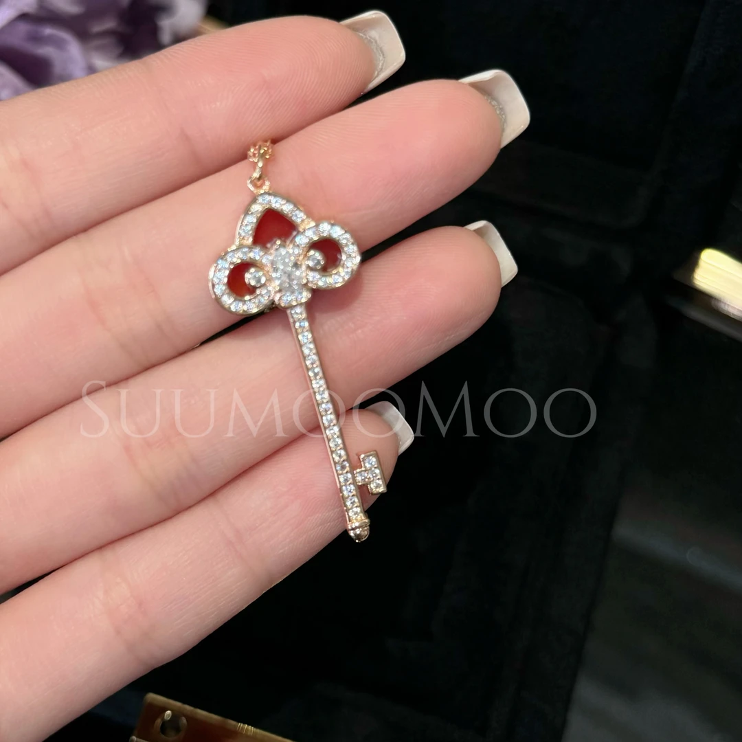 铜合金合成锆石项链 时尚经典鸢尾花钥匙项链