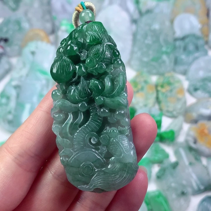 翡翠未镶嵌吊坠(不含链)