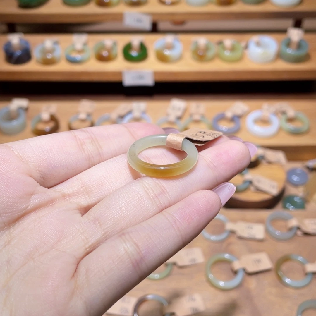 和田玉未镶嵌戒指17.2