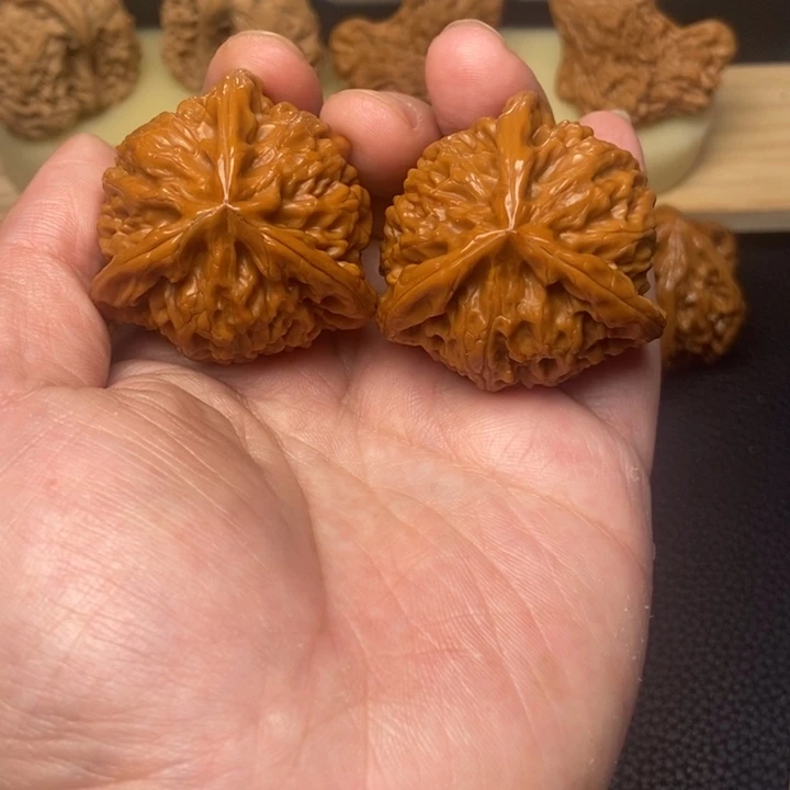 文玩核桃吊坠工艺三棱
