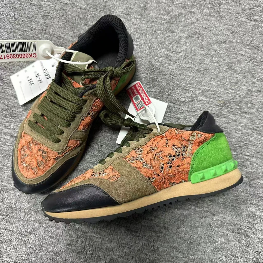 95新 Valentino/华伦天奴 35.5码/花色运动鞋1333