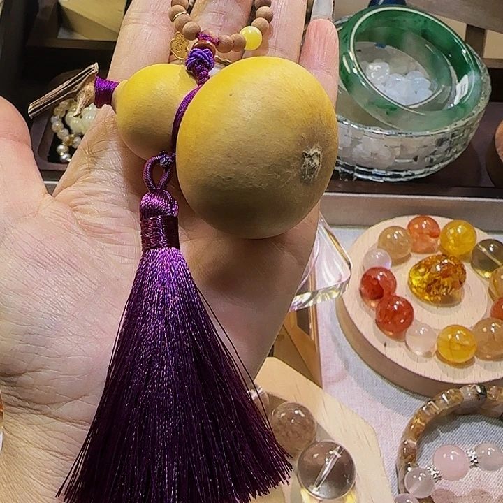 木质铜合金汽车挂饰