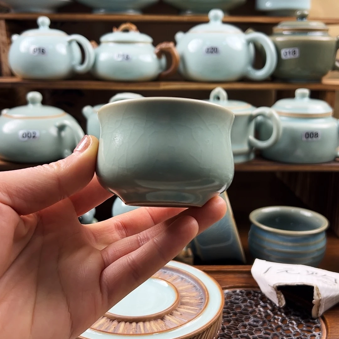 仿古青绿釉水玉兰杯开播