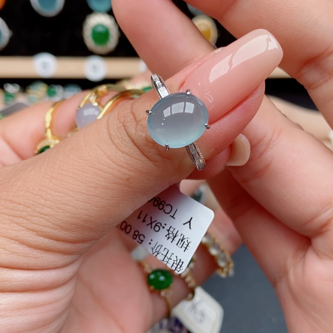 吴***羽翡翠银S925镶嵌戒指