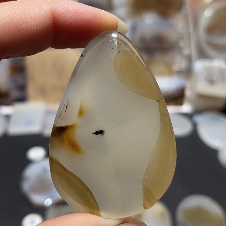 玛瑙/玉髓未镶嵌颈饰