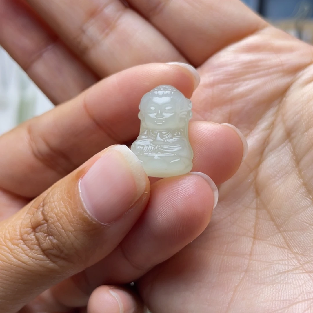 N***g和田玉未镶嵌吊坠(不含链)