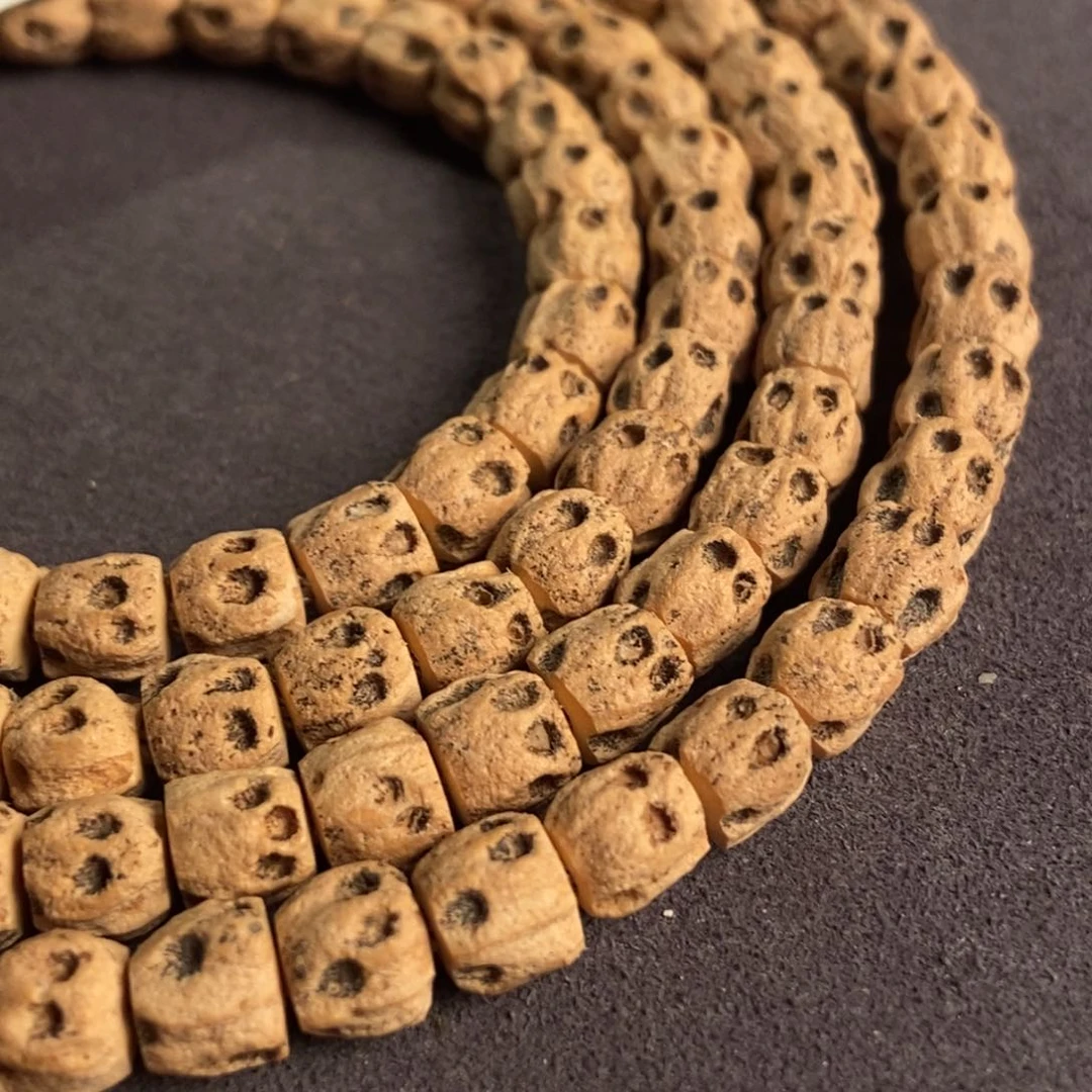 吊坠柏香籽/百香籽宠****刚神魔之主