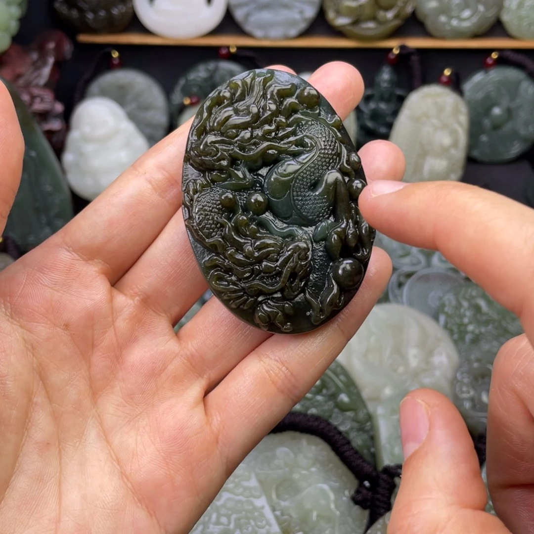 和田玉颈饰未镶嵌