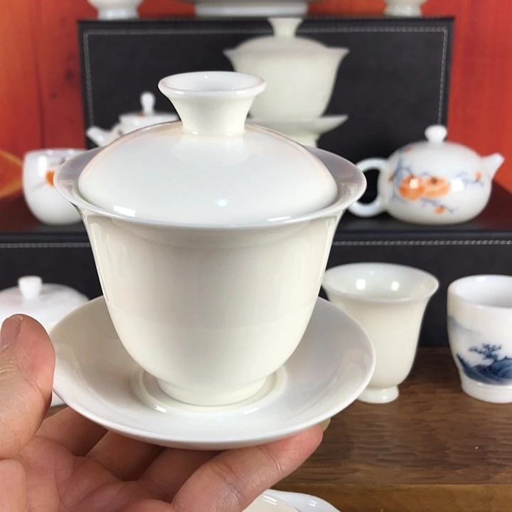 高艺堂羊脂玉三才盖碗
