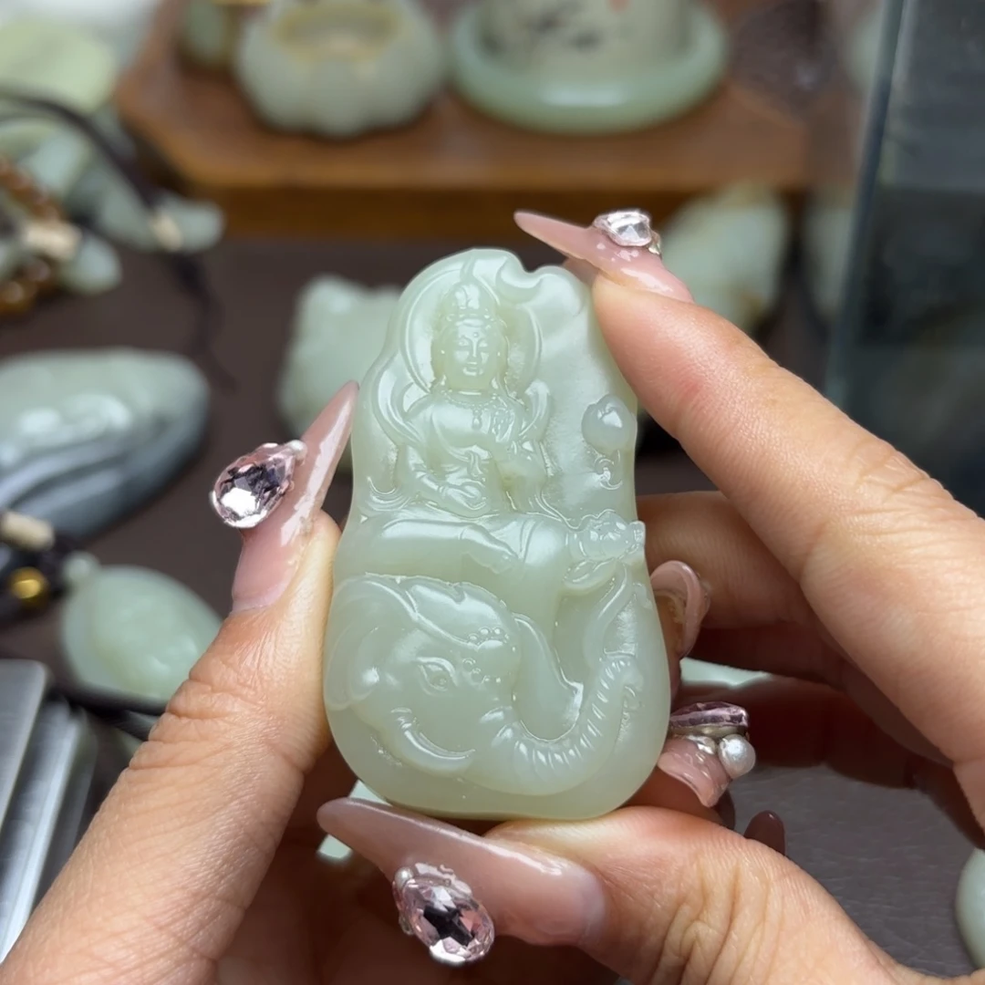 和田玉颈饰未镶嵌