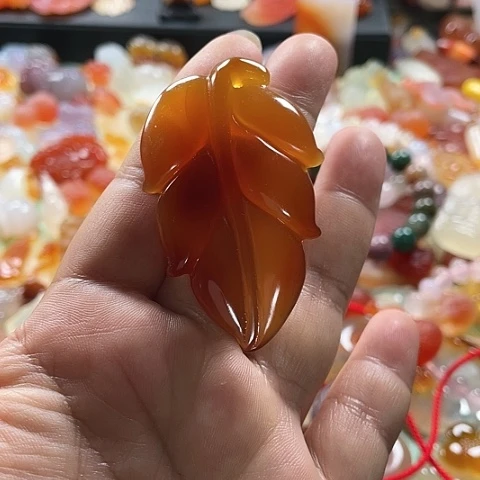 未镶嵌颈饰玛瑙/玉髓✿***?