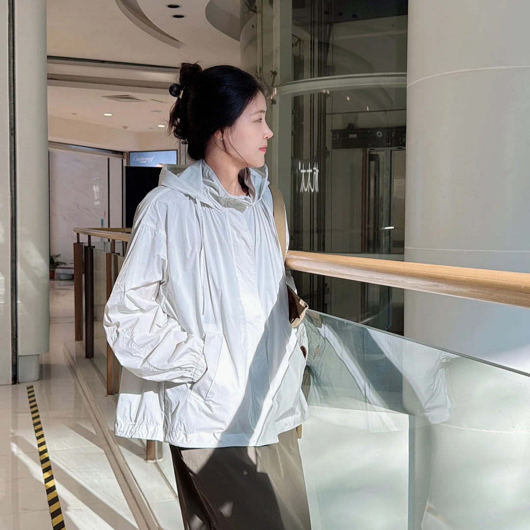 轻奢防晒连帽款风衣短款外套女夏爆款洋气休闲宽松有型百搭防晒衣