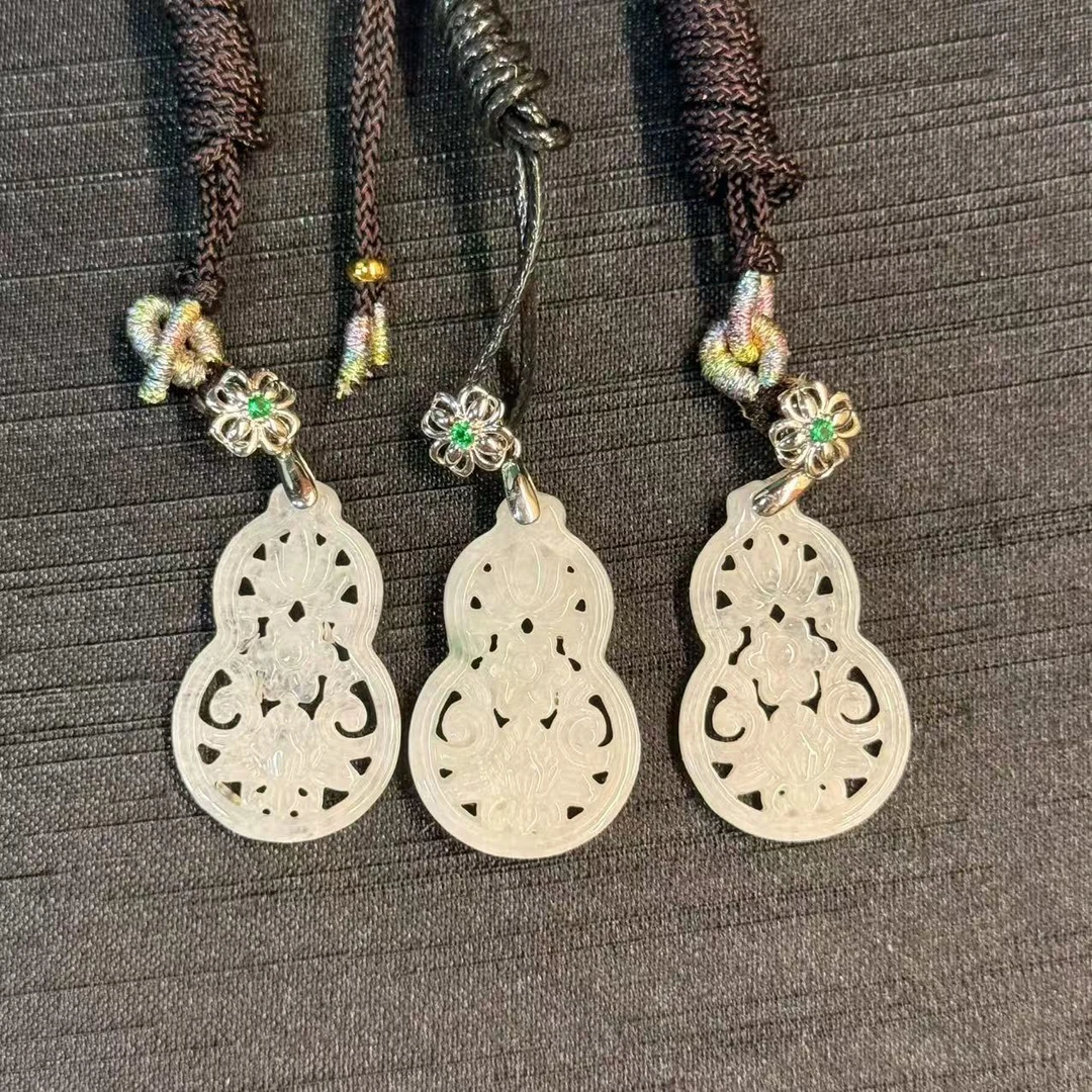 【山东玉石】121502天然A货翡翠葫芦吊坠S925 顺丰包邮多样性发其一