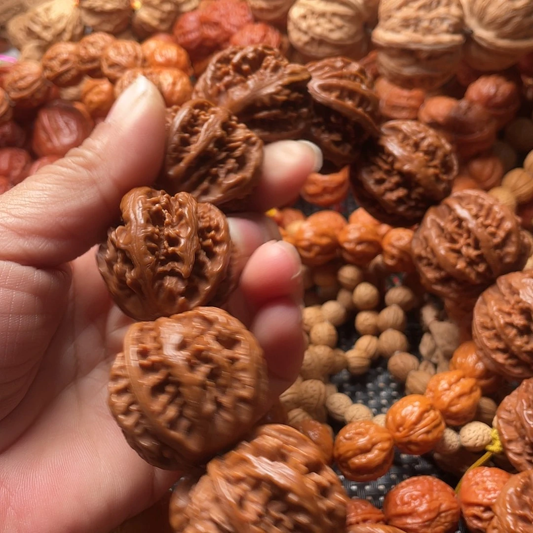 余***)手串文玩核桃霸王龙