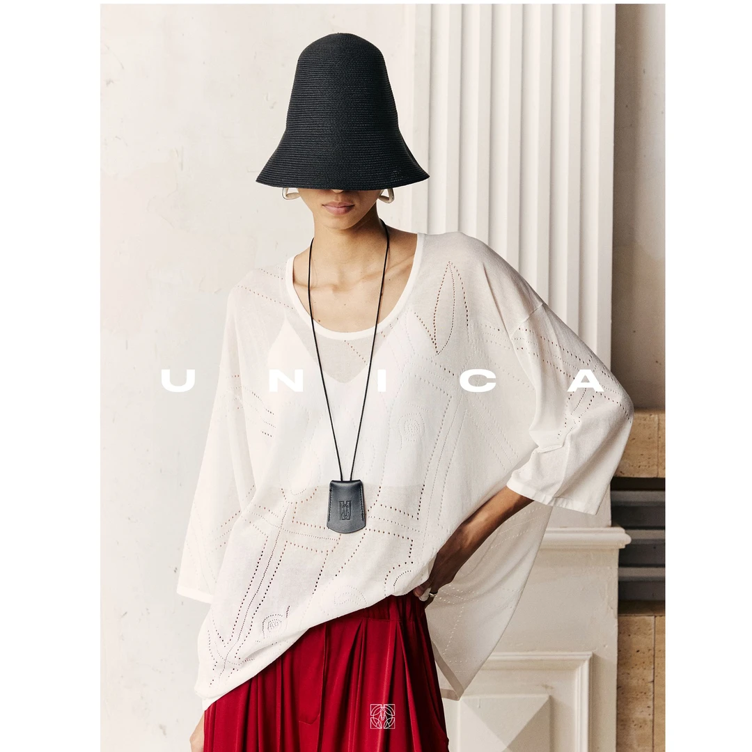 UNICA/松弛感_定纺三醋酸棉针织圆领汤勺领小马镂空针织长袖上衣