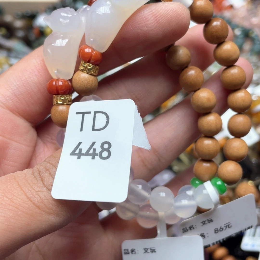 水晶多样性发一只未镶嵌