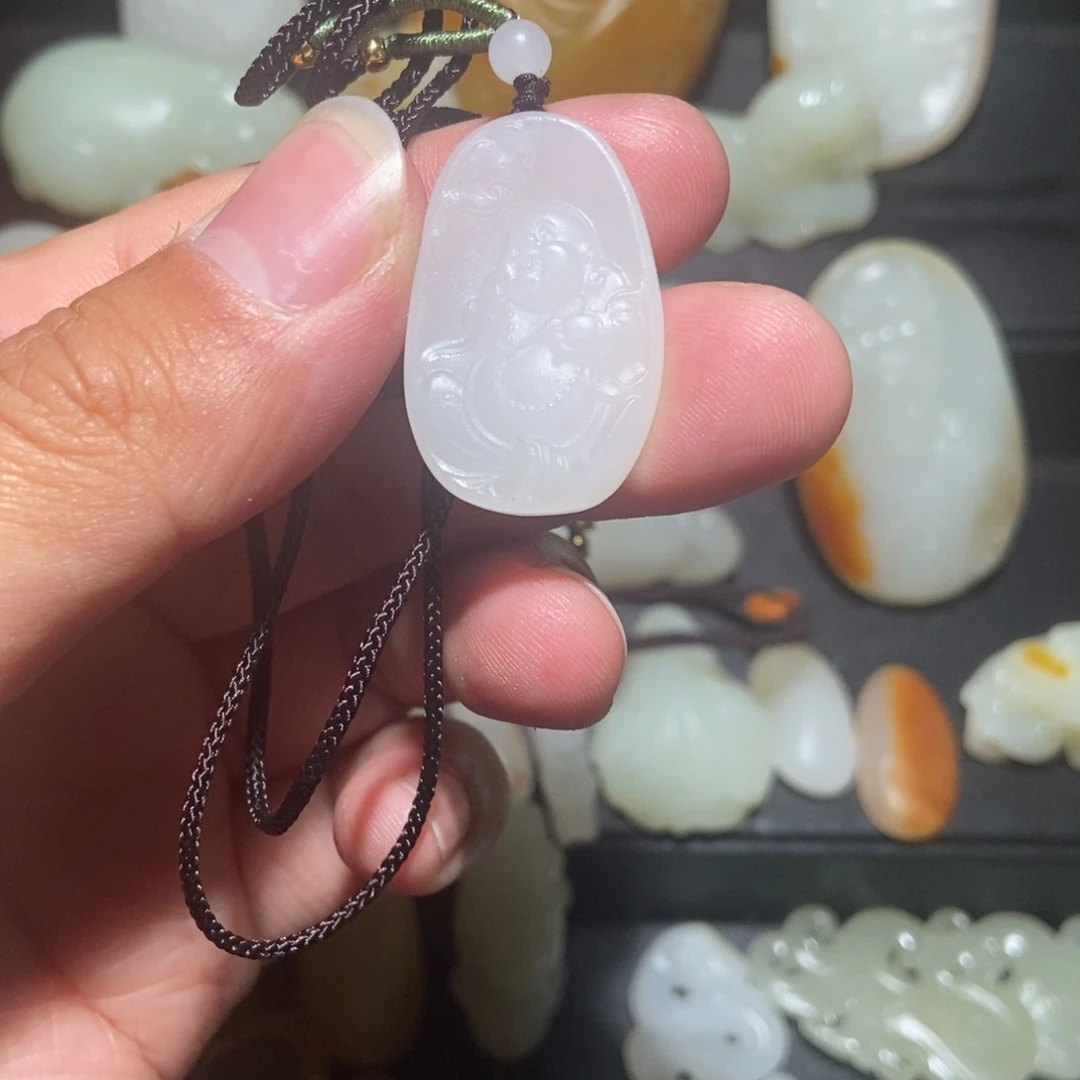 和田玉颈饰未镶嵌