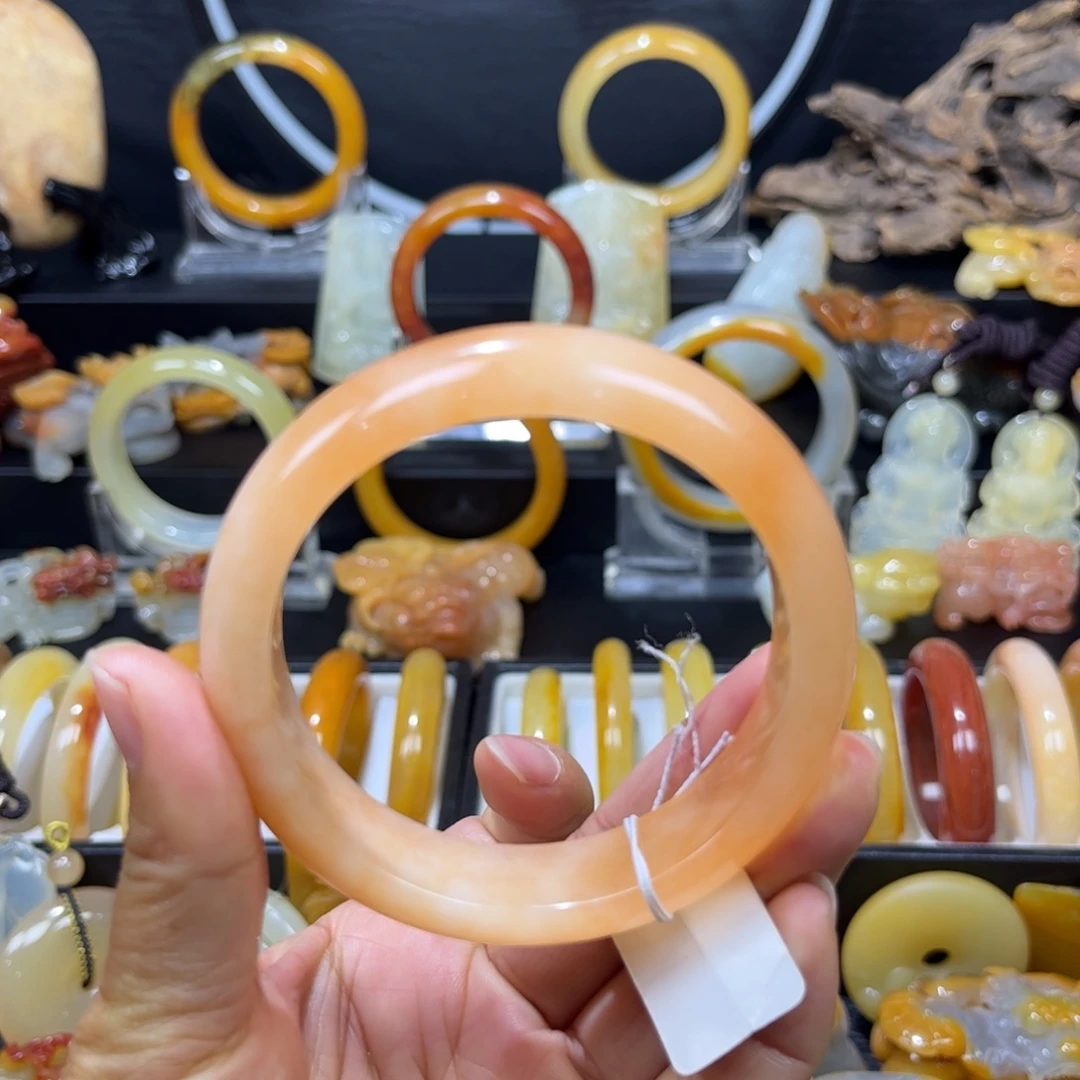 石英质玉（黄龙玉）未镶嵌手镯