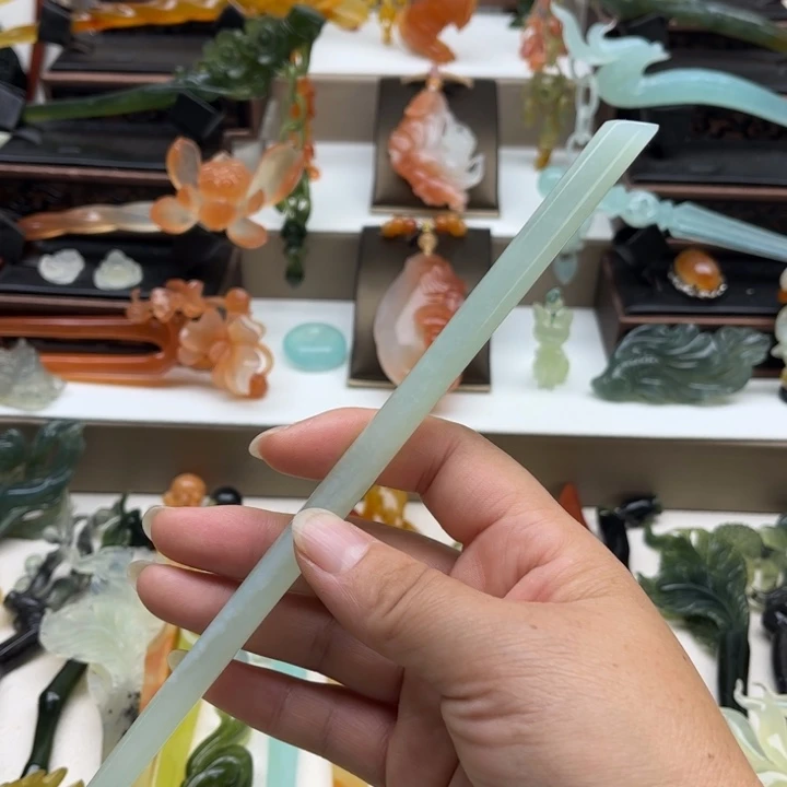 蛇纹石玉未镶嵌岫玉发簪