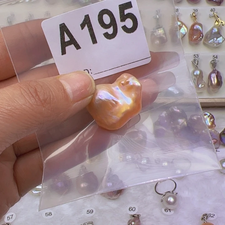 淡水珍珠颈饰合金