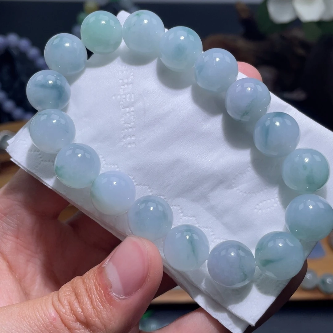 定制翡翠未镶嵌手串