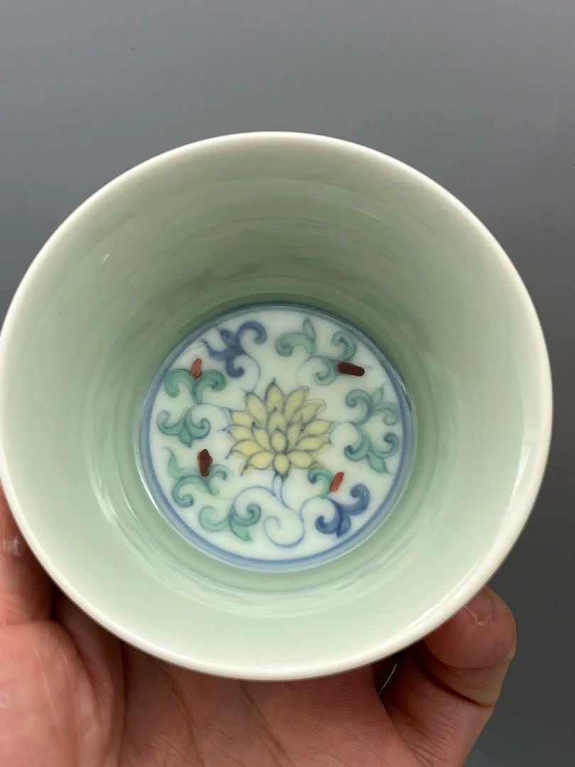 天马纹斗彩酒杯酒杯