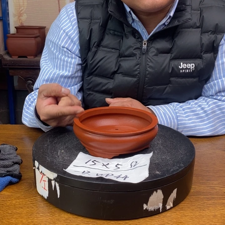 紫砂花盆货号一只WP44